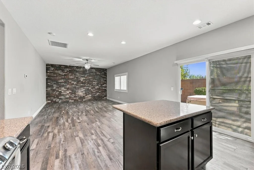7950 Lost Ranger Peak, Las Vegas, NV 89166
