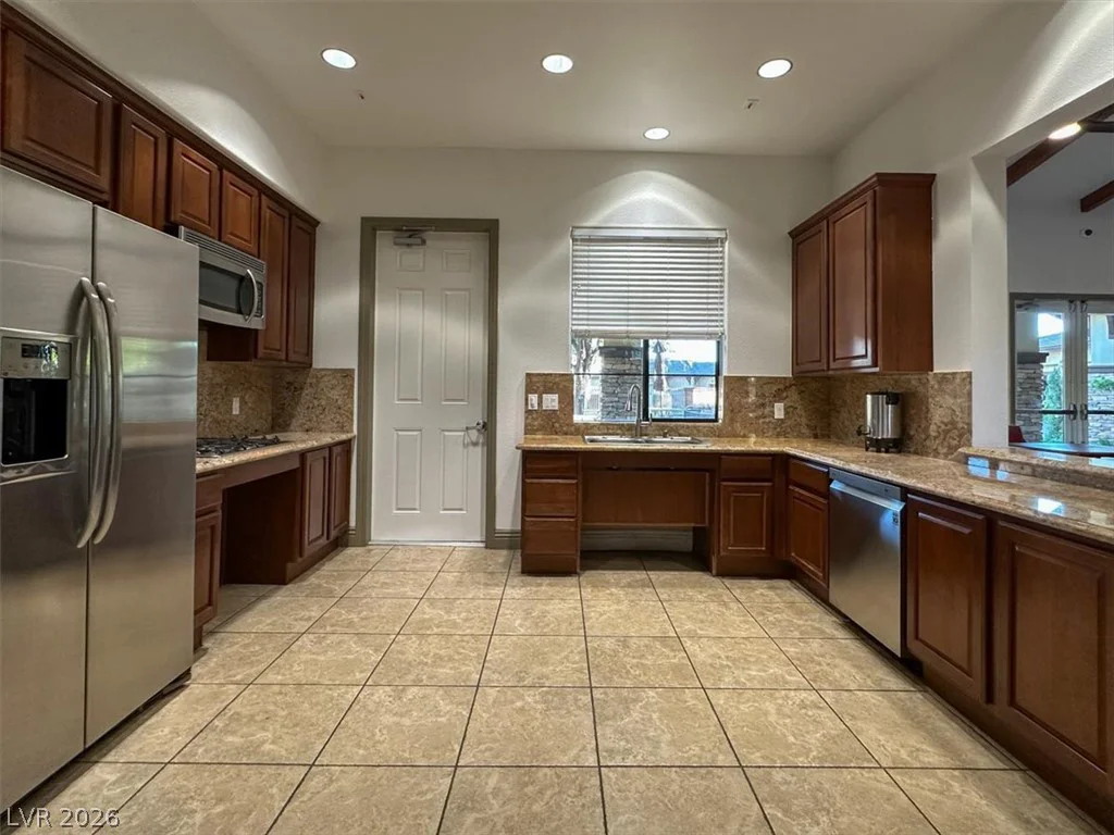 7950 Lost Ranger Peak, Las Vegas, NV 89166