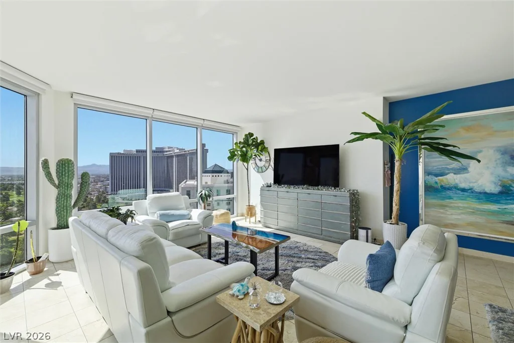 322 Karen, Las Vegas, NV 89109