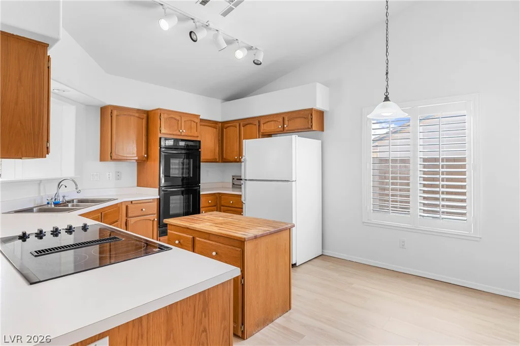 3616 Fox Glen, Las Vegas, NV 89108