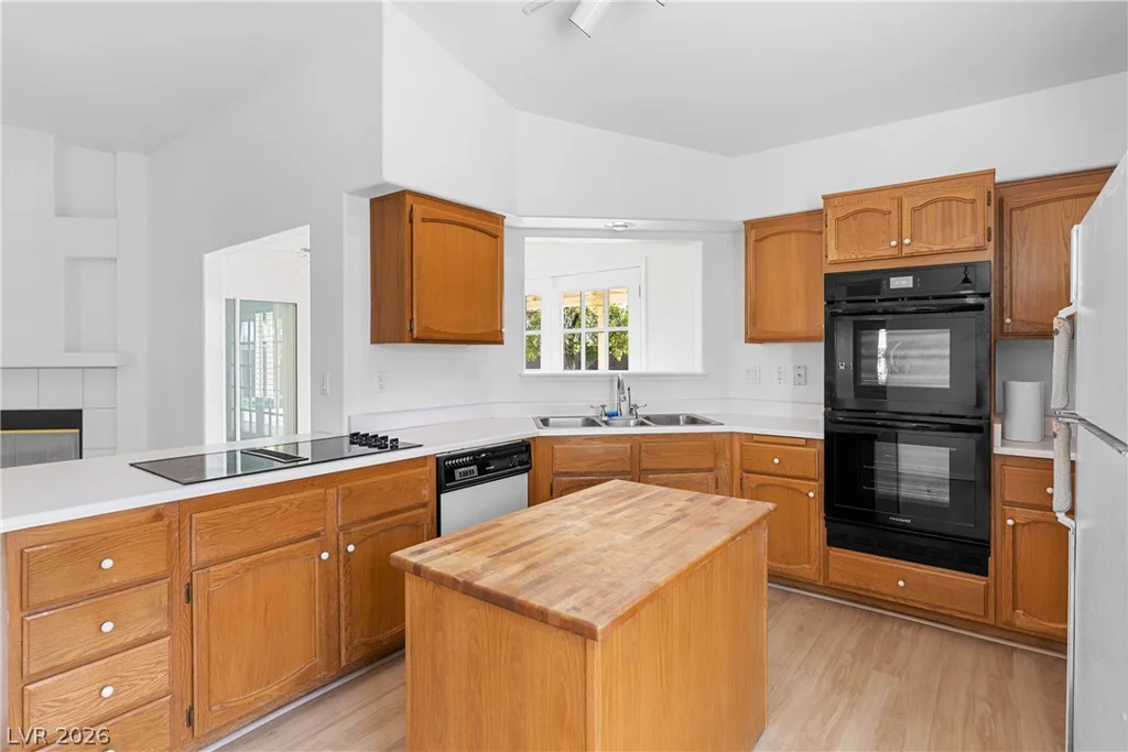 3616 Fox Glen, Las Vegas, NV 89108