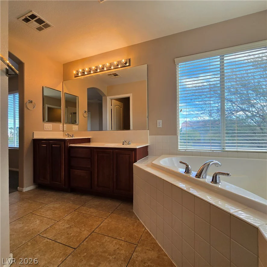 9333 Harbor Stream, Las Vegas, NV 89149