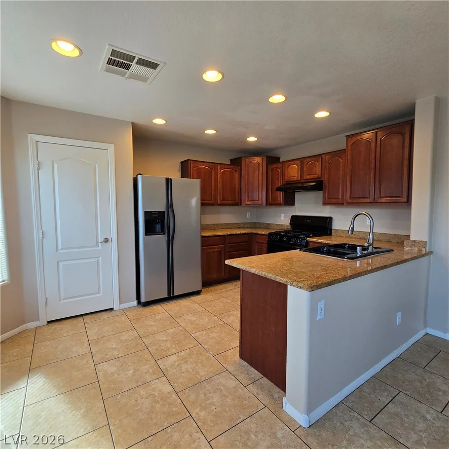 9333 Harbor Stream, Las Vegas, NV 89149