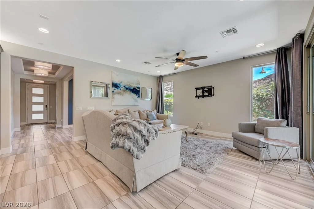 7 Via Del Cielo, Henderson, NV 89011