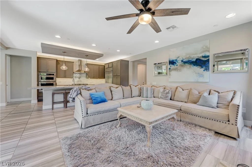 7 Via Del Cielo, Henderson, NV 89011