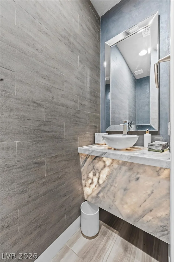 7 Via Del Cielo, Henderson, NV 89011