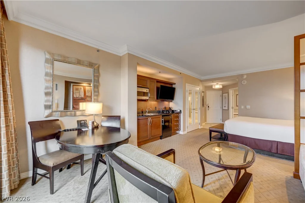 125 Harmon, Las Vegas, NV 89109