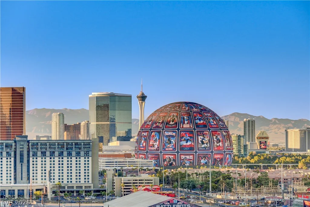 125 Harmon, Las Vegas, NV 89109