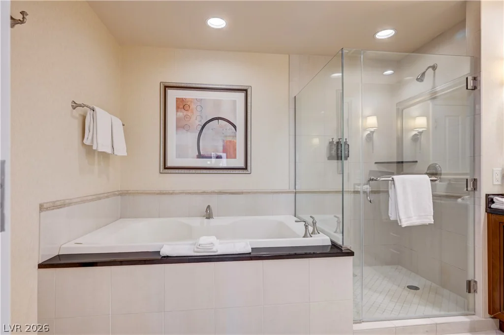 125 Harmon, Las Vegas, NV 89109