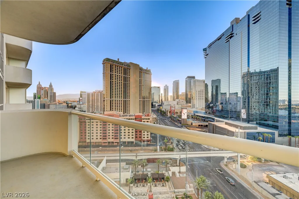 125 Harmon, Las Vegas, NV 89109