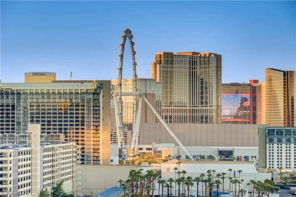 125 Harmon, Las Vegas, NV 89109