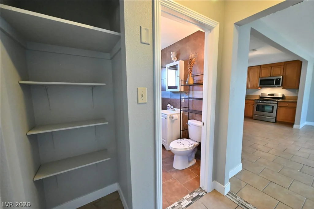2300 Isabelle, Las Vegas, NV 89101