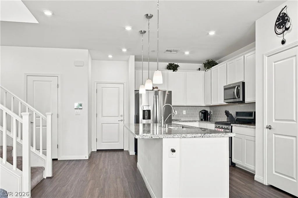 869 Pointe Arbor, Henderson, NV 89011