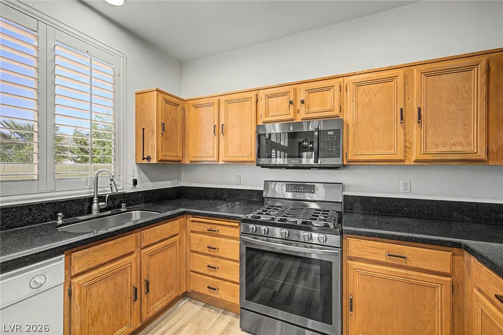 10512 Courtney Cove, Las Vegas, NV 89144