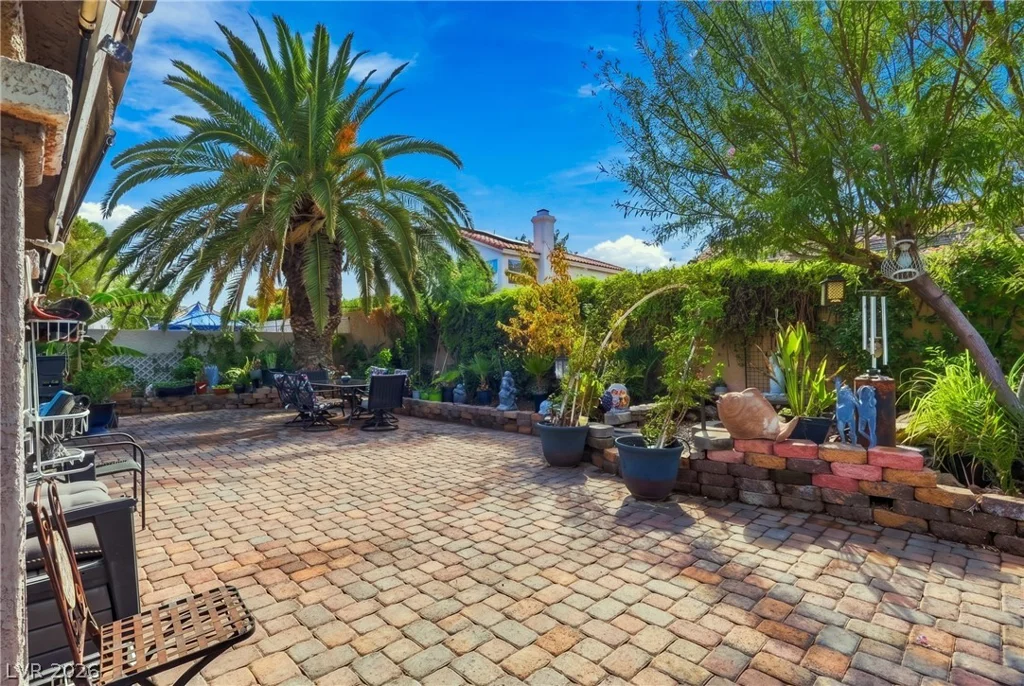 7445 Falcon Rock, Las Vegas, NV 89123