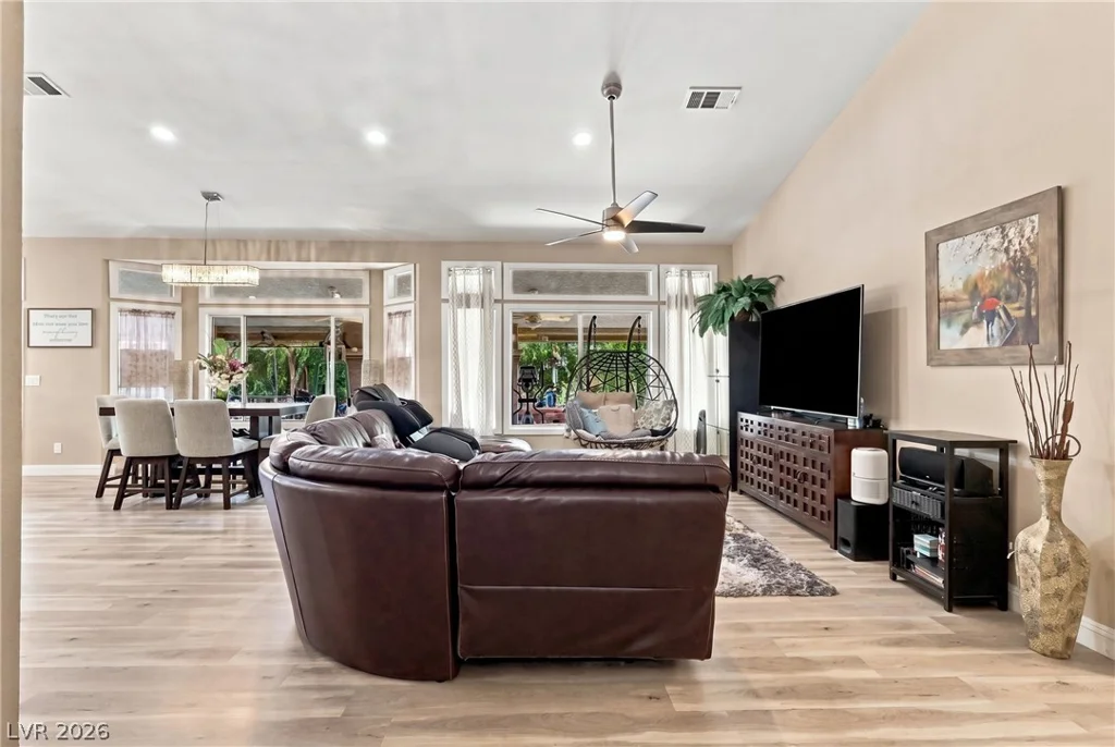 7445 Falcon Rock, Las Vegas, NV 89123
