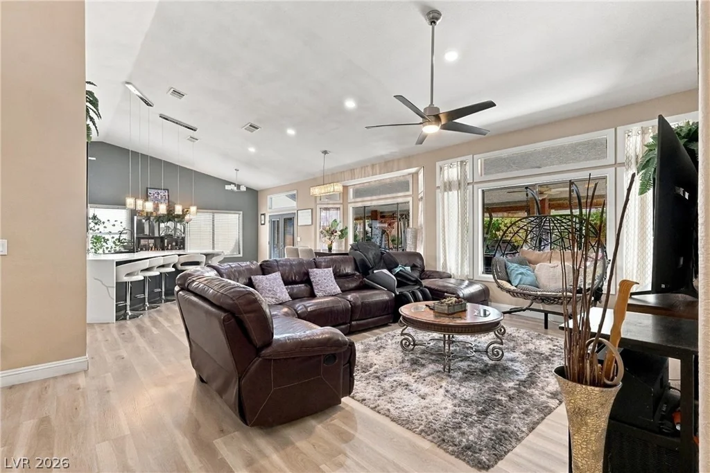 7445 Falcon Rock, Las Vegas, NV 89123
