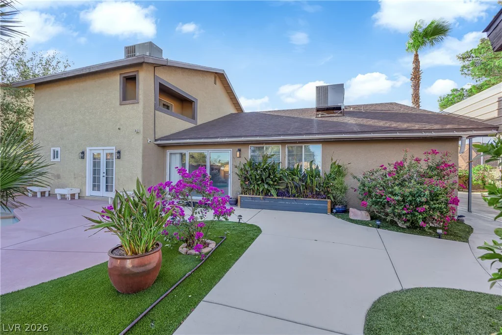 5513 Avenida Vaquero, Las Vegas, NV 89108