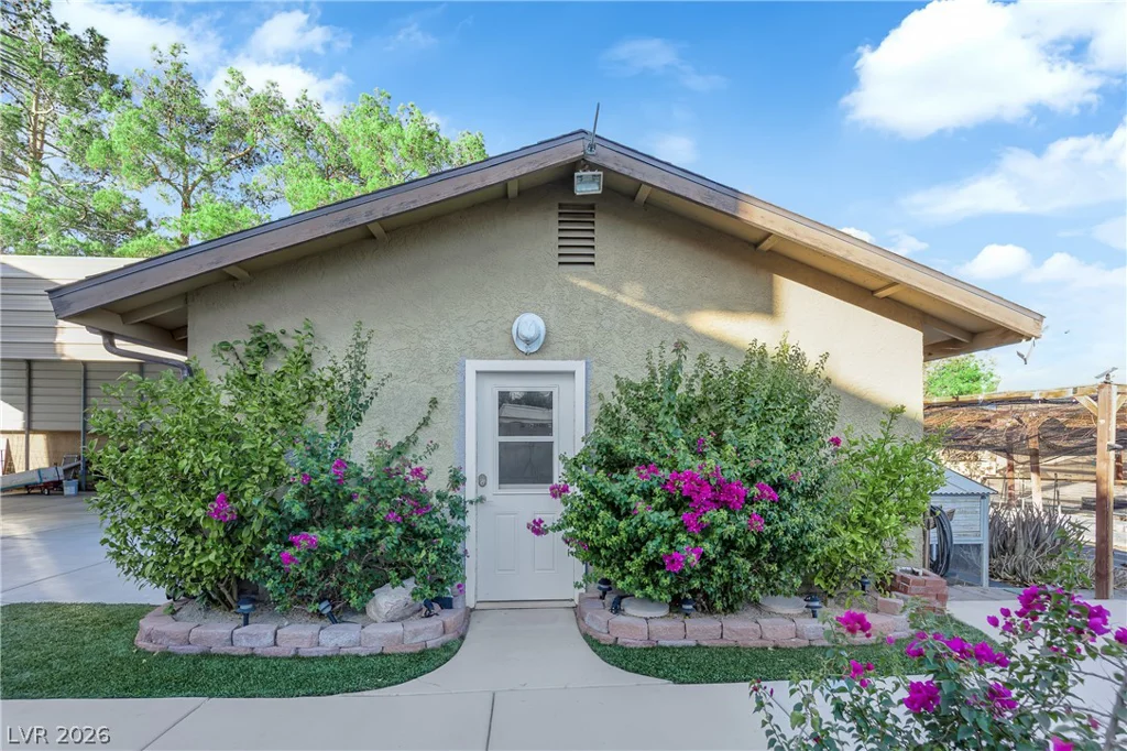 5513 Avenida Vaquero, Las Vegas, NV 89108