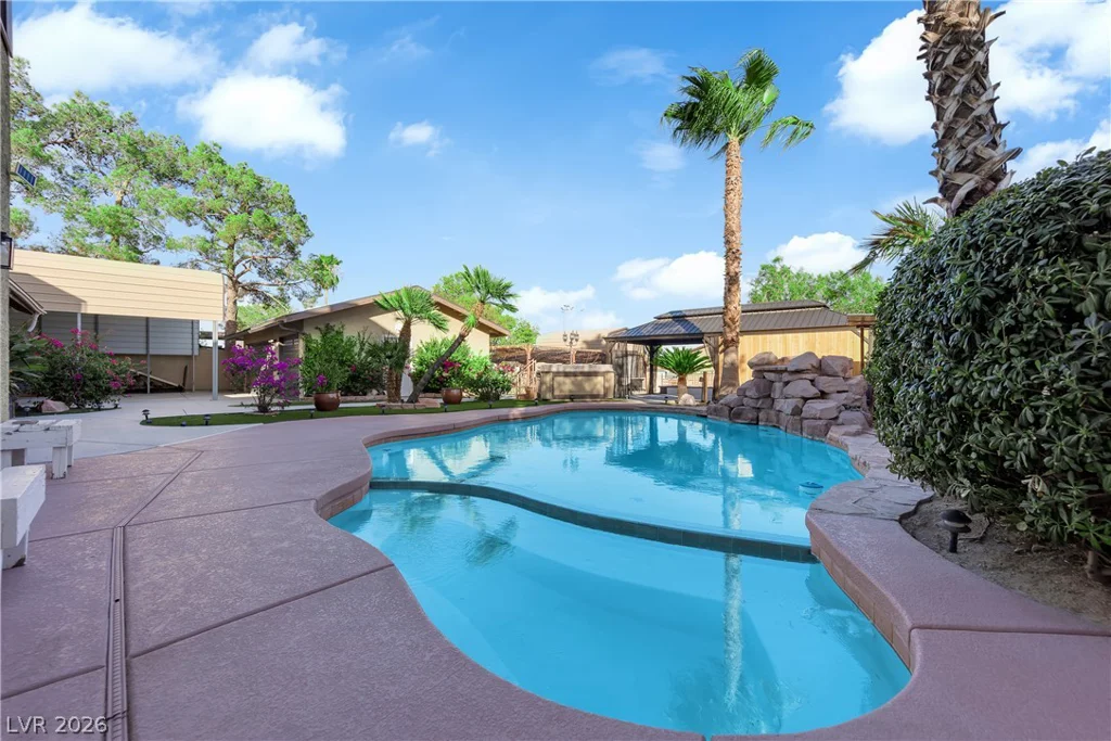 5513 Avenida Vaquero, Las Vegas, NV 89108