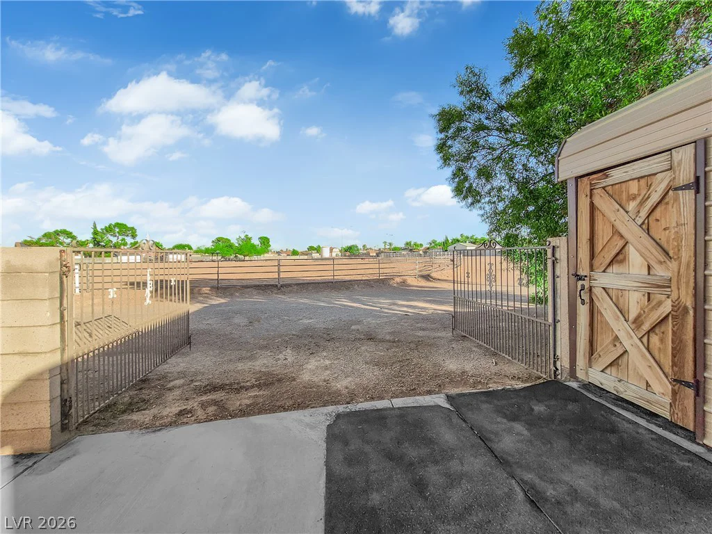 5513 Avenida Vaquero, Las Vegas, NV 89108