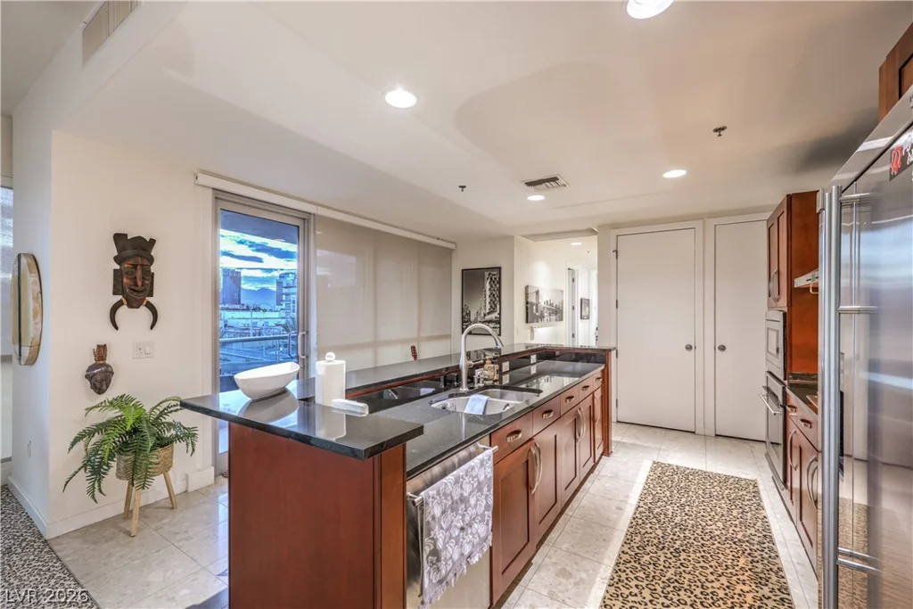 4525 Dean Martin Drive, Las Vegas, NV 89103