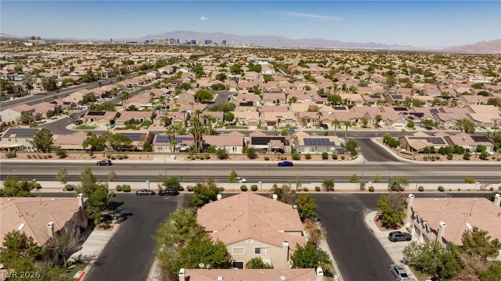 10112 Tumbling Tree, Las Vegas, NV 89183