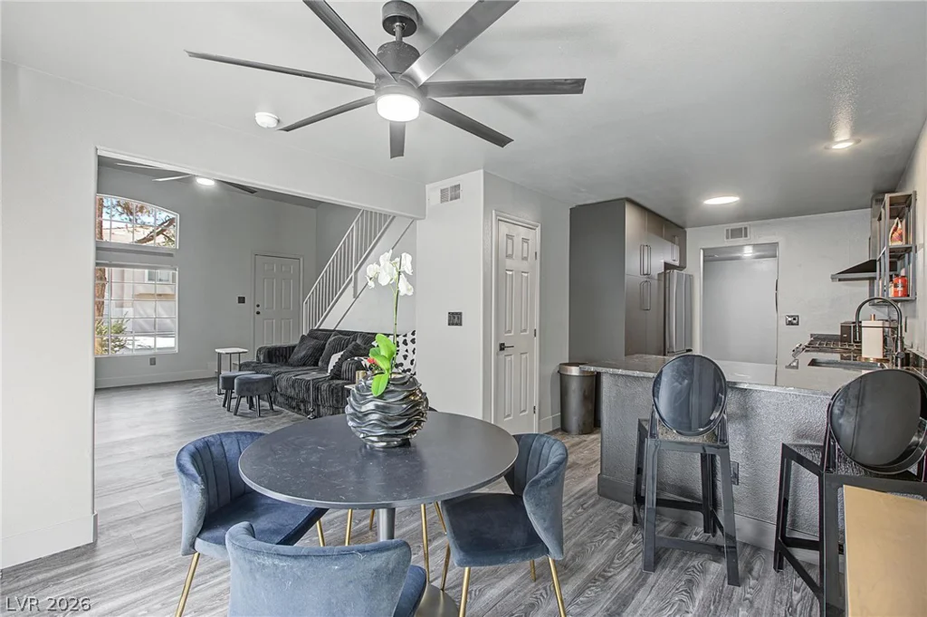 10112 Tumbling Tree, Las Vegas, NV 89183