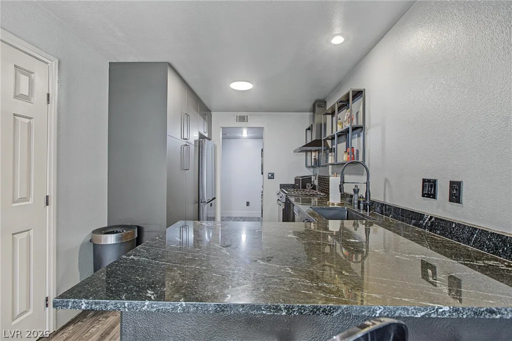 10112 Tumbling Tree, Las Vegas, NV 89183