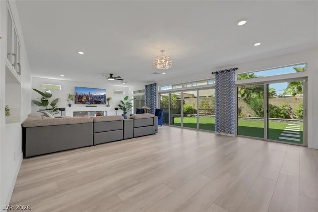 7320 Grace Estate, Las Vegas, NV 89113