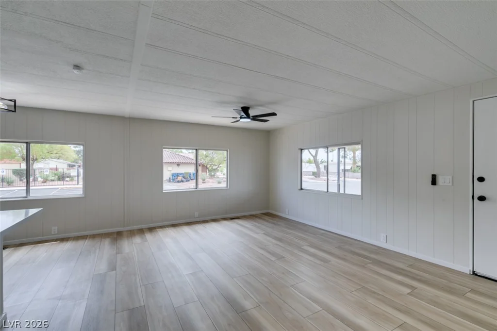 3579 Isle Royale, Las Vegas, NV 89122