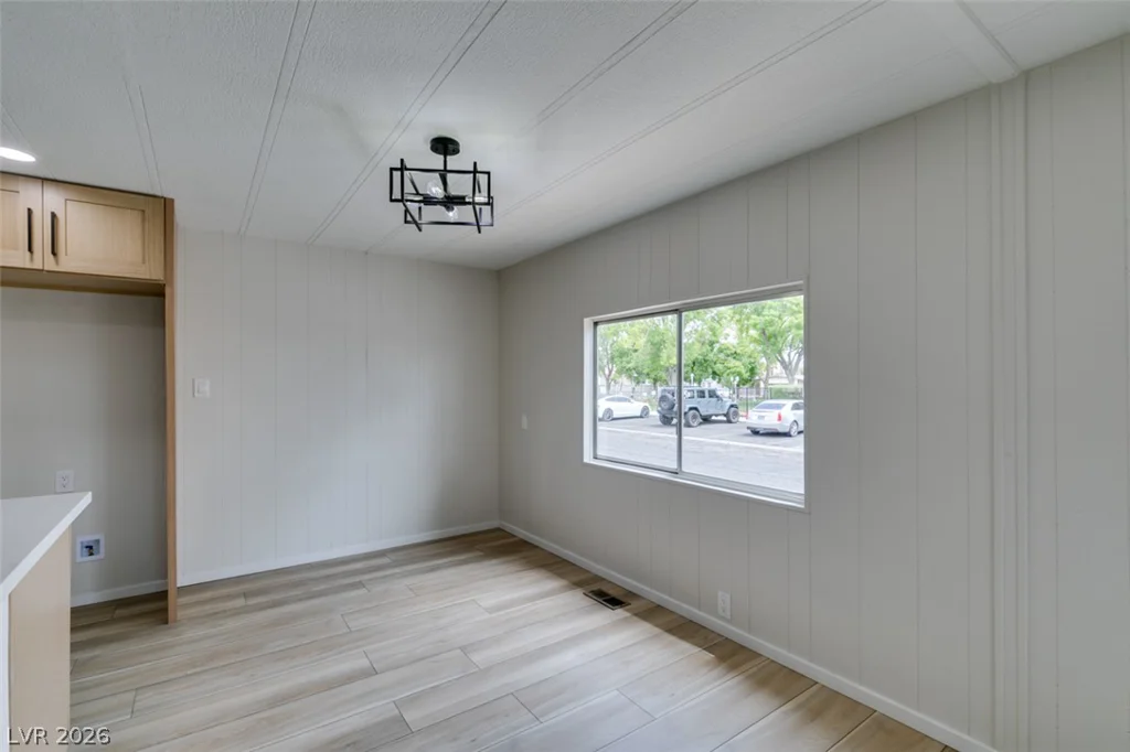 3579 Isle Royale, Las Vegas, NV 89122