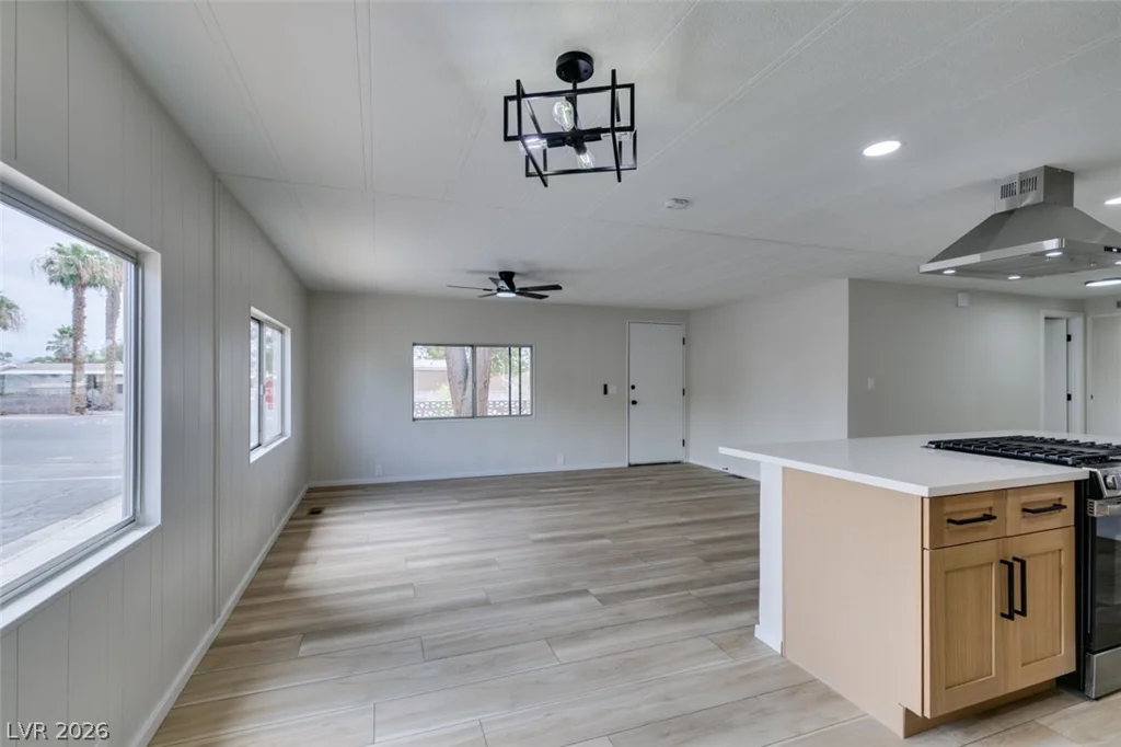 3579 Isle Royale, Las Vegas, NV 89122
