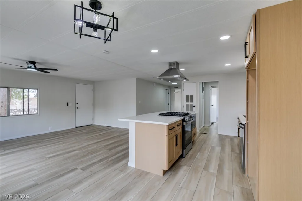3579 Isle Royale, Las Vegas, NV 89122