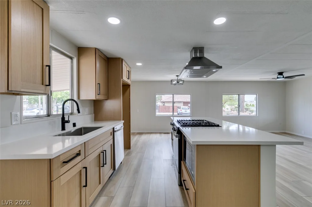 3579 Isle Royale, Las Vegas, NV 89122
