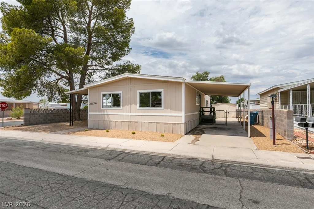 3579 Isle Royale, Las Vegas, NV 89122