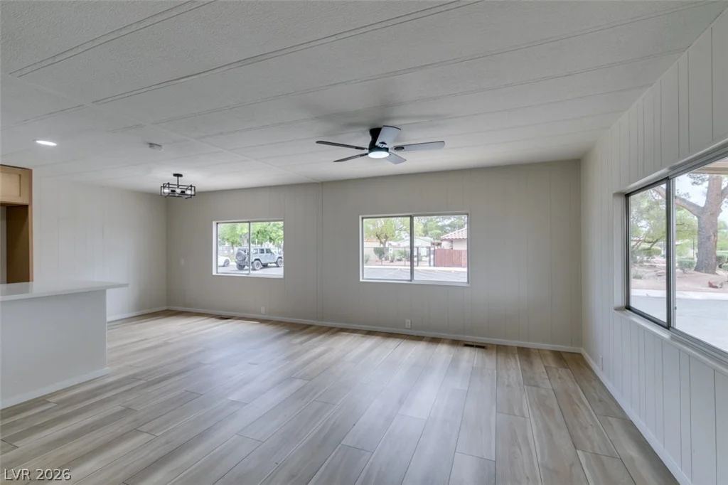 3579 Isle Royale, Las Vegas, NV 89122