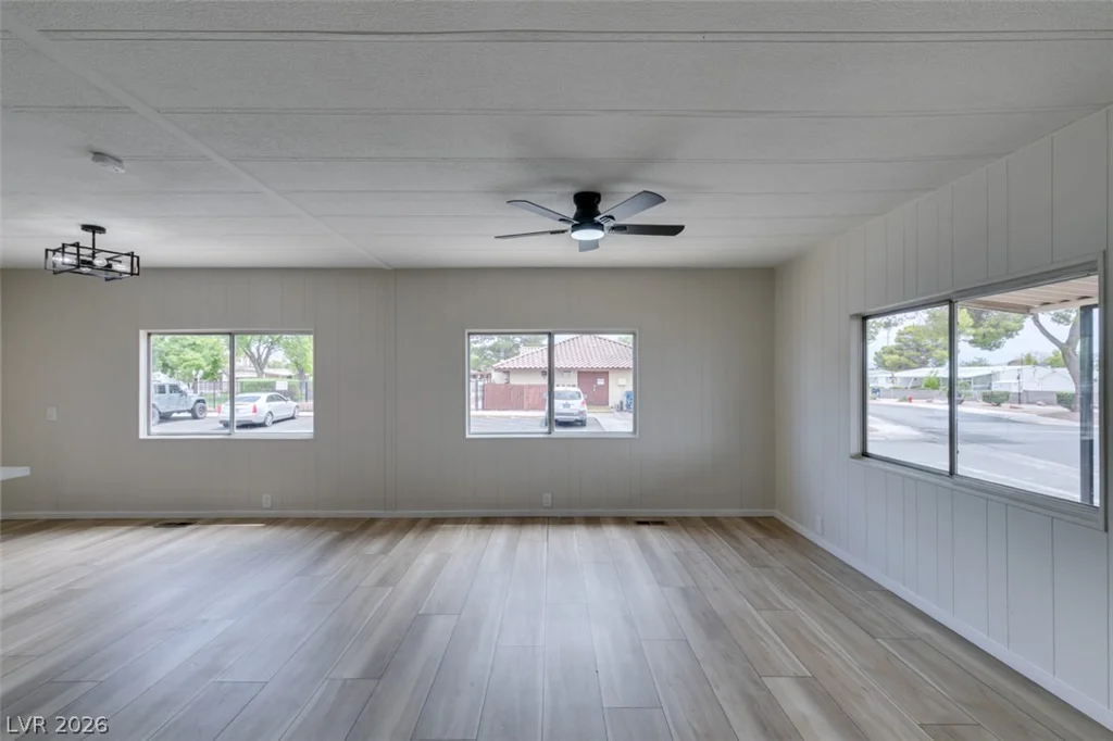 3579 Isle Royale, Las Vegas, NV 89122