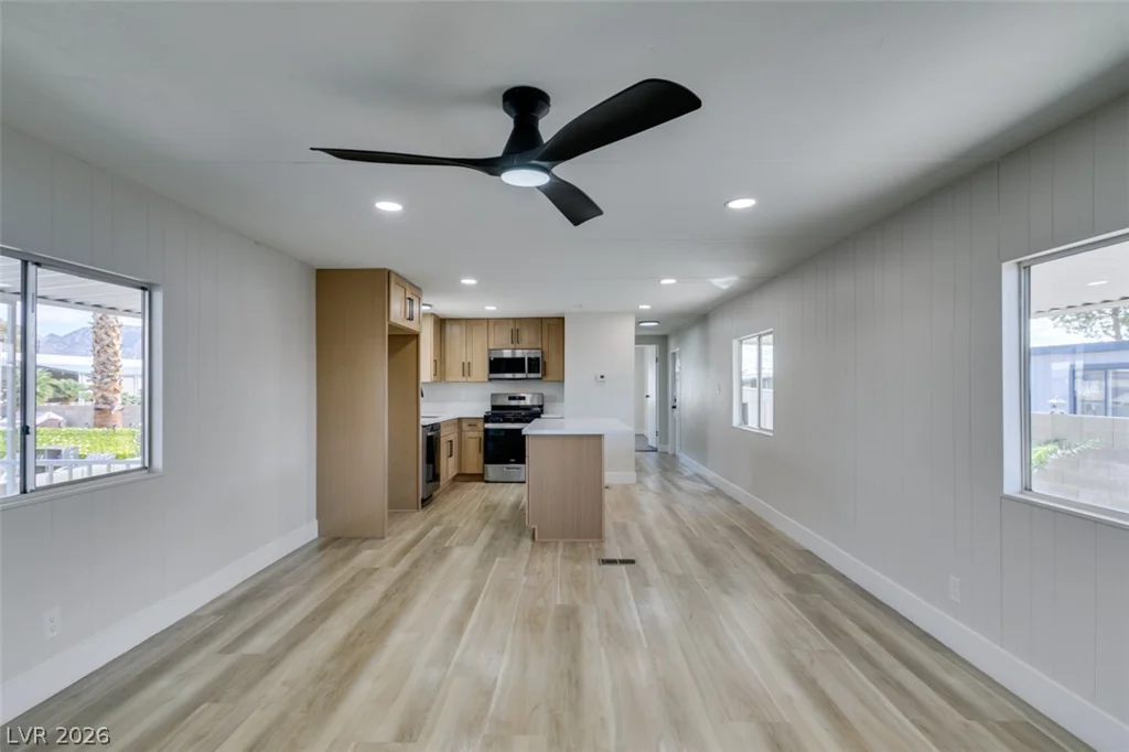 3318 Cape Cod, Las Vegas, NV 89122