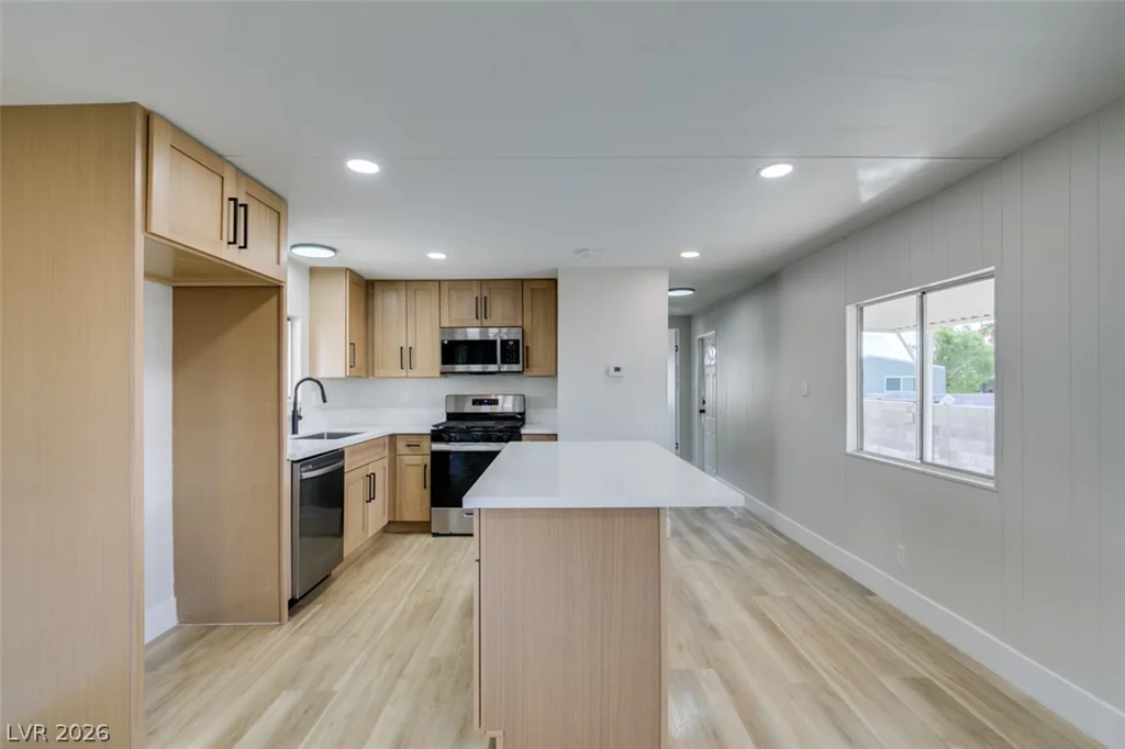3318 Cape Cod, Las Vegas, NV 89122