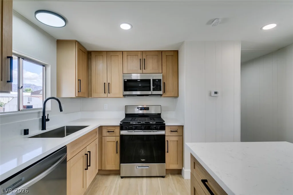 3318 Cape Cod, Las Vegas, NV 89122