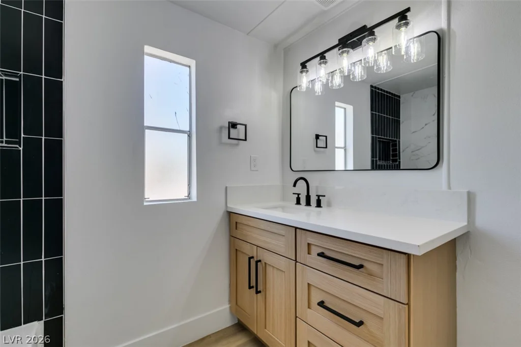 3318 Cape Cod, Las Vegas, NV 89122