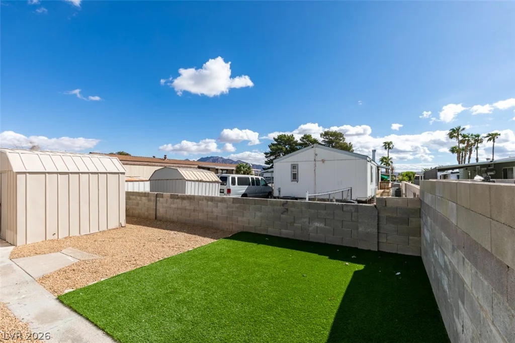 3318 Cape Cod, Las Vegas, NV 89122
