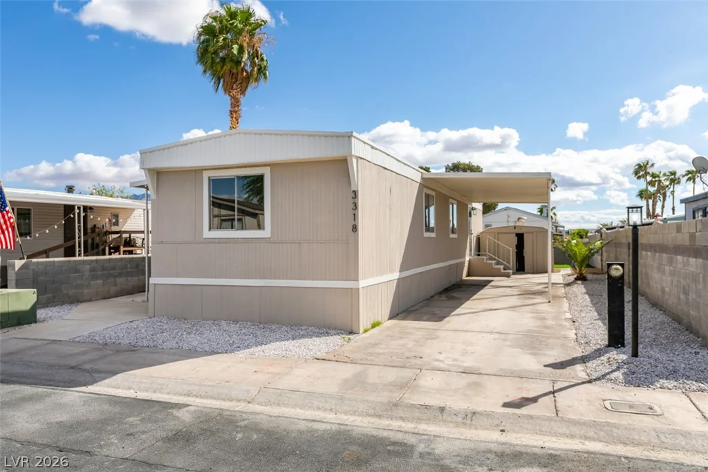 3318 Cape Cod, Las Vegas, NV 89122