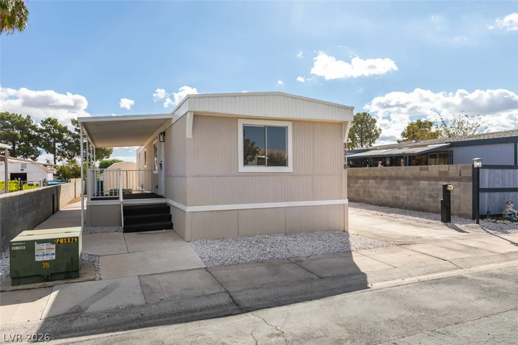 3318 Cape Cod, Las Vegas, NV 89122