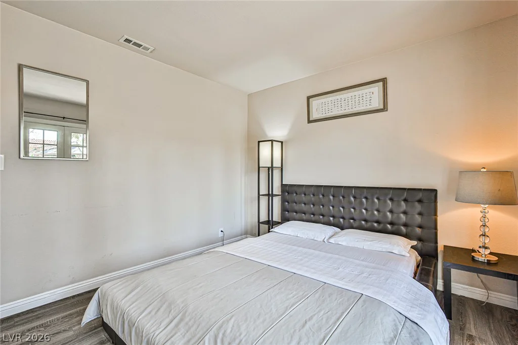 5323 Holbrook, Las Vegas, NV 89103