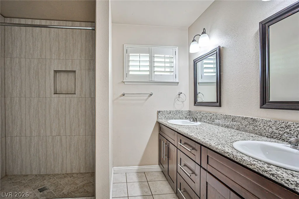 5323 Holbrook, Las Vegas, NV 89103