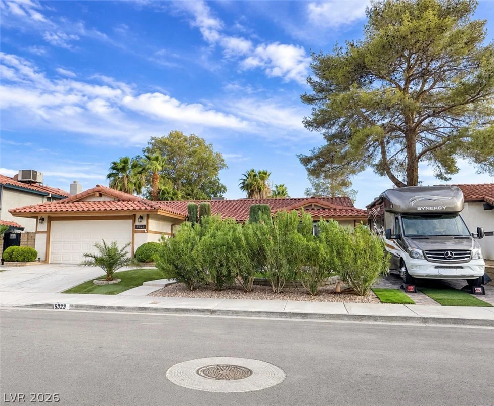 5323 Holbrook, Las Vegas, NV 89103