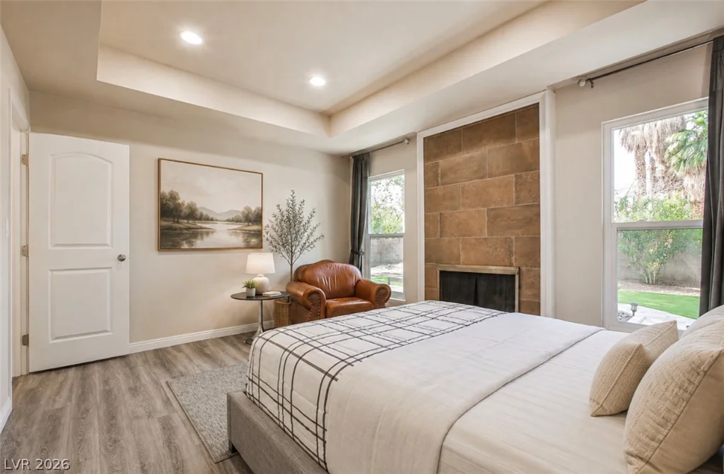 5323 Holbrook, Las Vegas, NV 89103