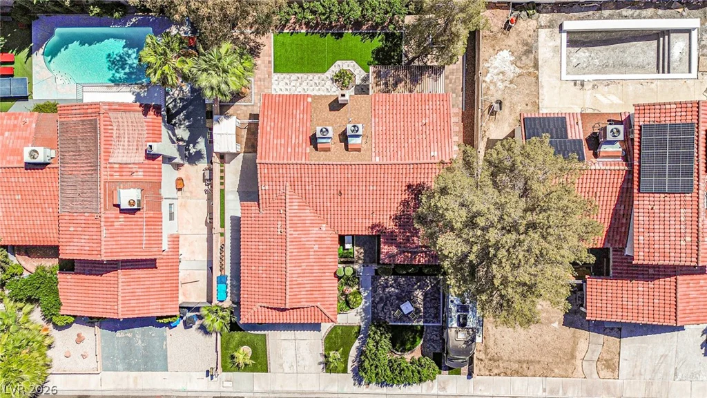 5323 Holbrook, Las Vegas, NV 89103